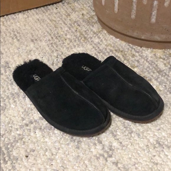 UGG Suede Slippers - Picture 2 of 8